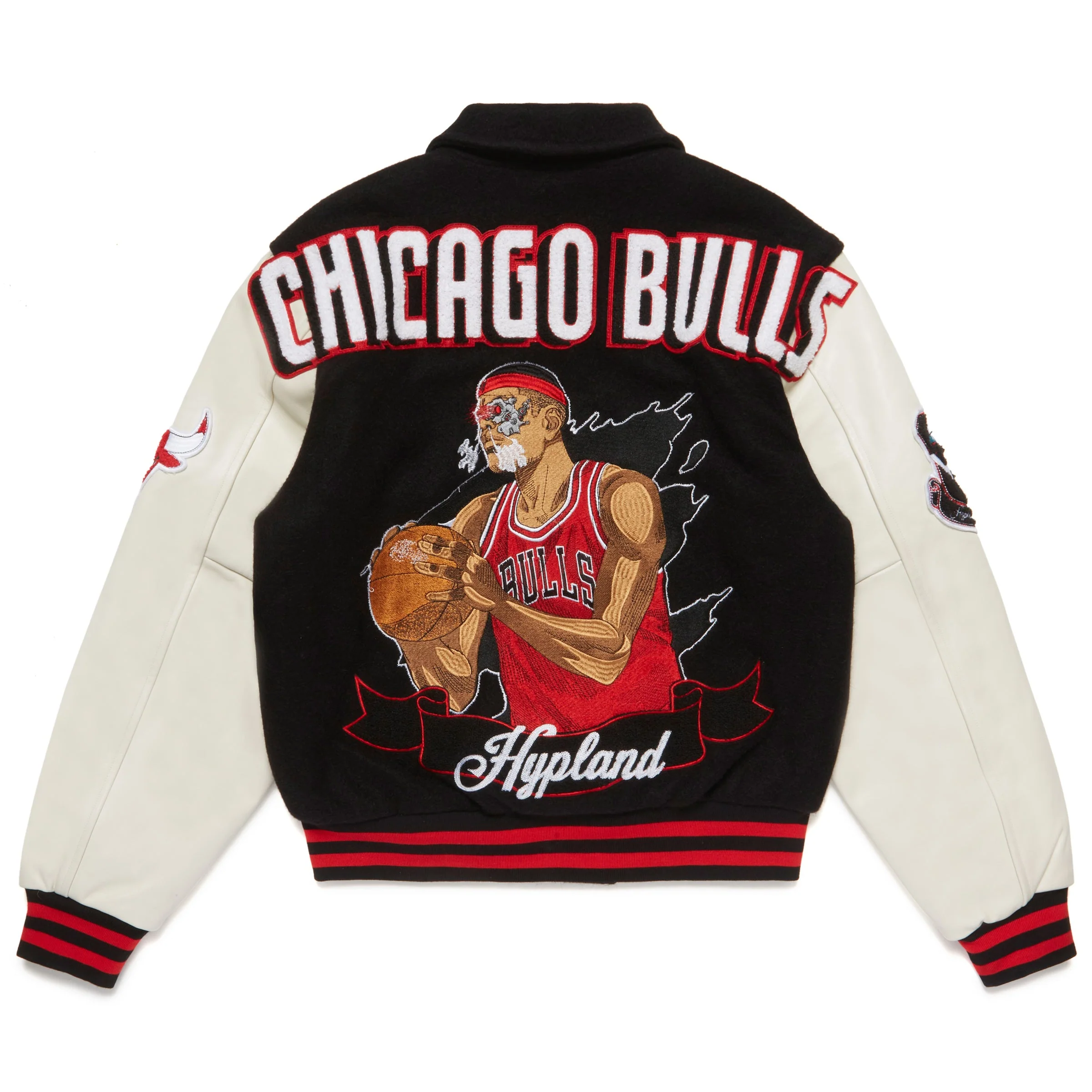 2130-nba-chicago-bulls-varsity-jacket-black-2.webp NBA CHICAGO BULLS VARSITY JACKET (BLACK)