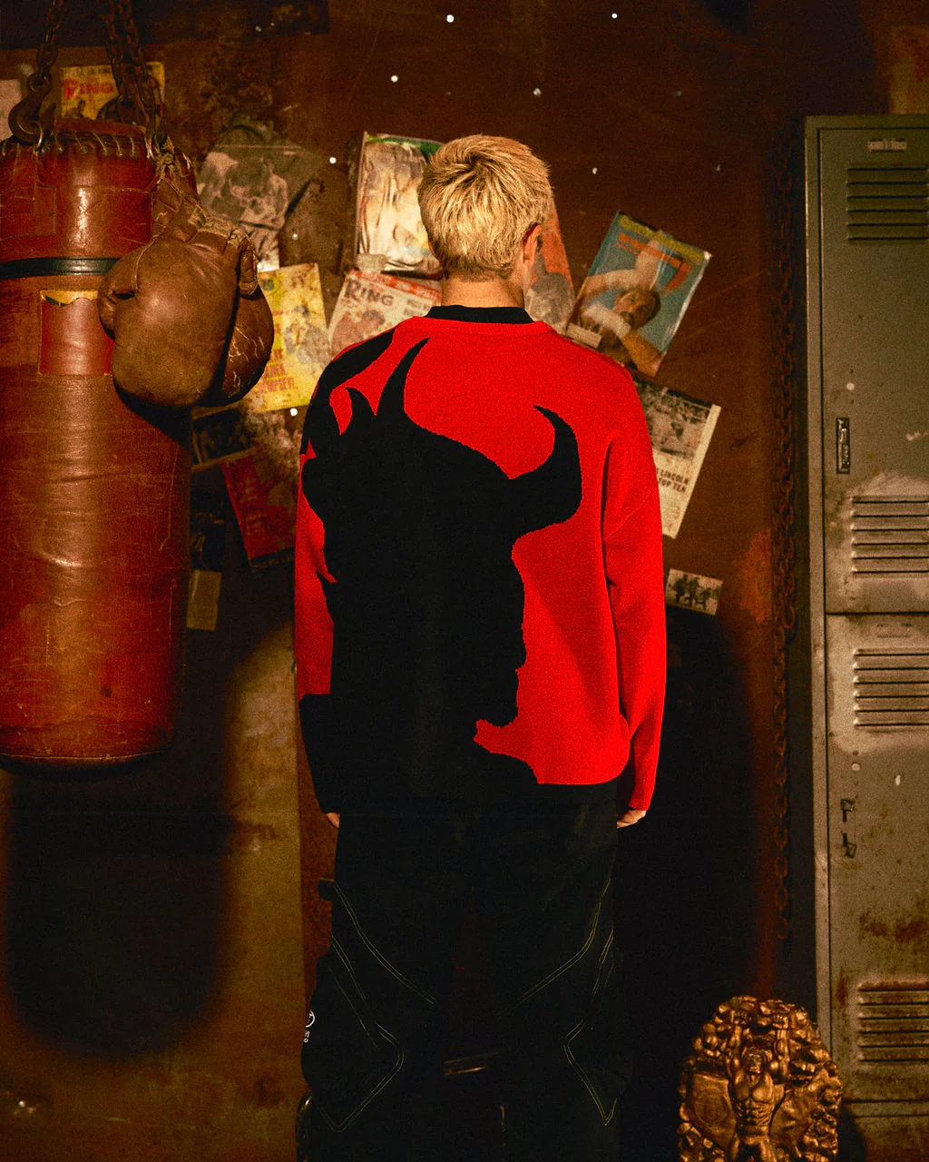 STREET FIGHTER AKUMA CROPPED SWEATER (RED)