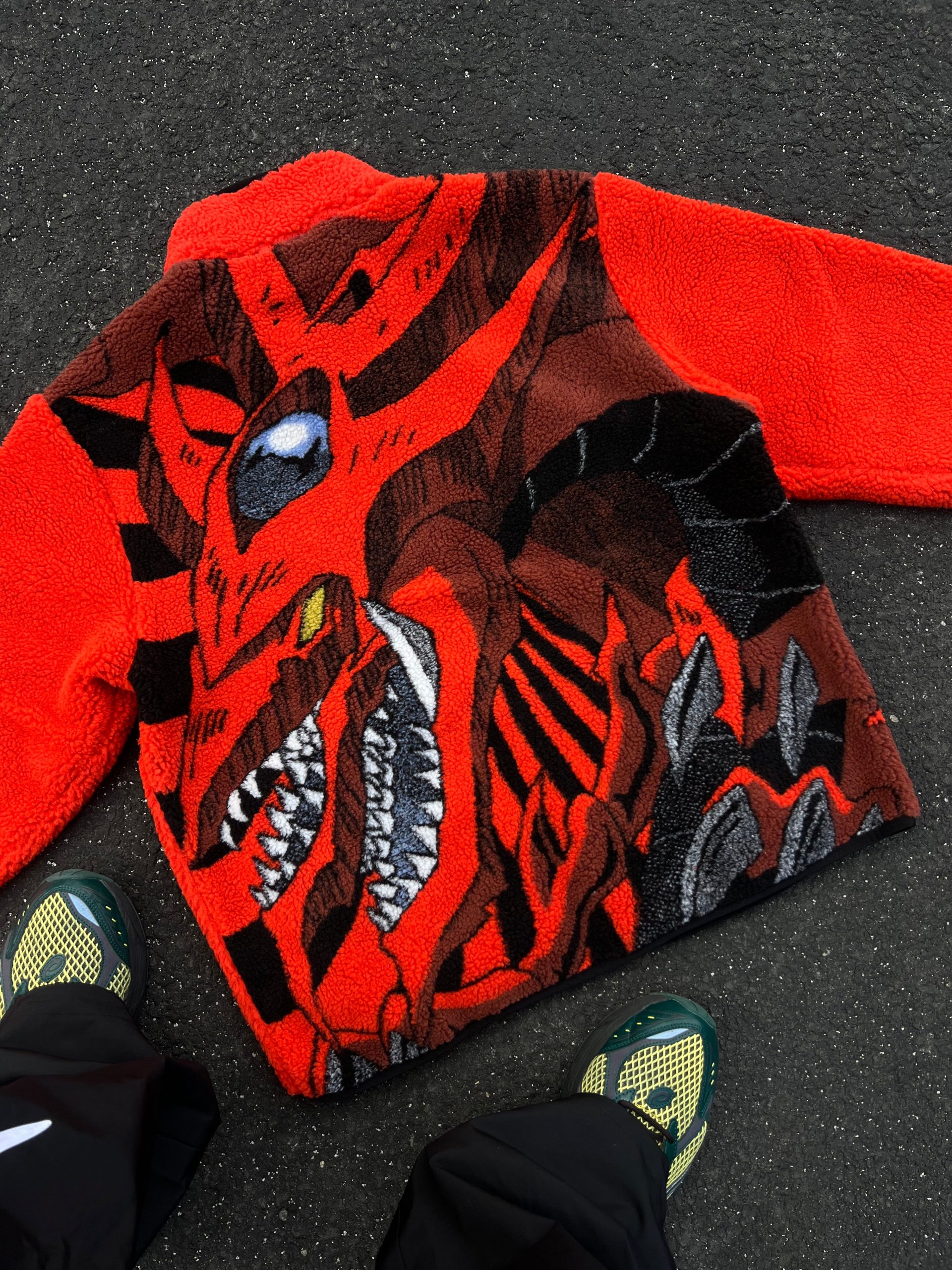 2889-medium-medium-variation-1.jpg YUGIOH SLIFER SHERPA JACKET (RED)